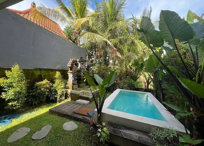 Parafrutts Classic Private With Pool In The Heart Of